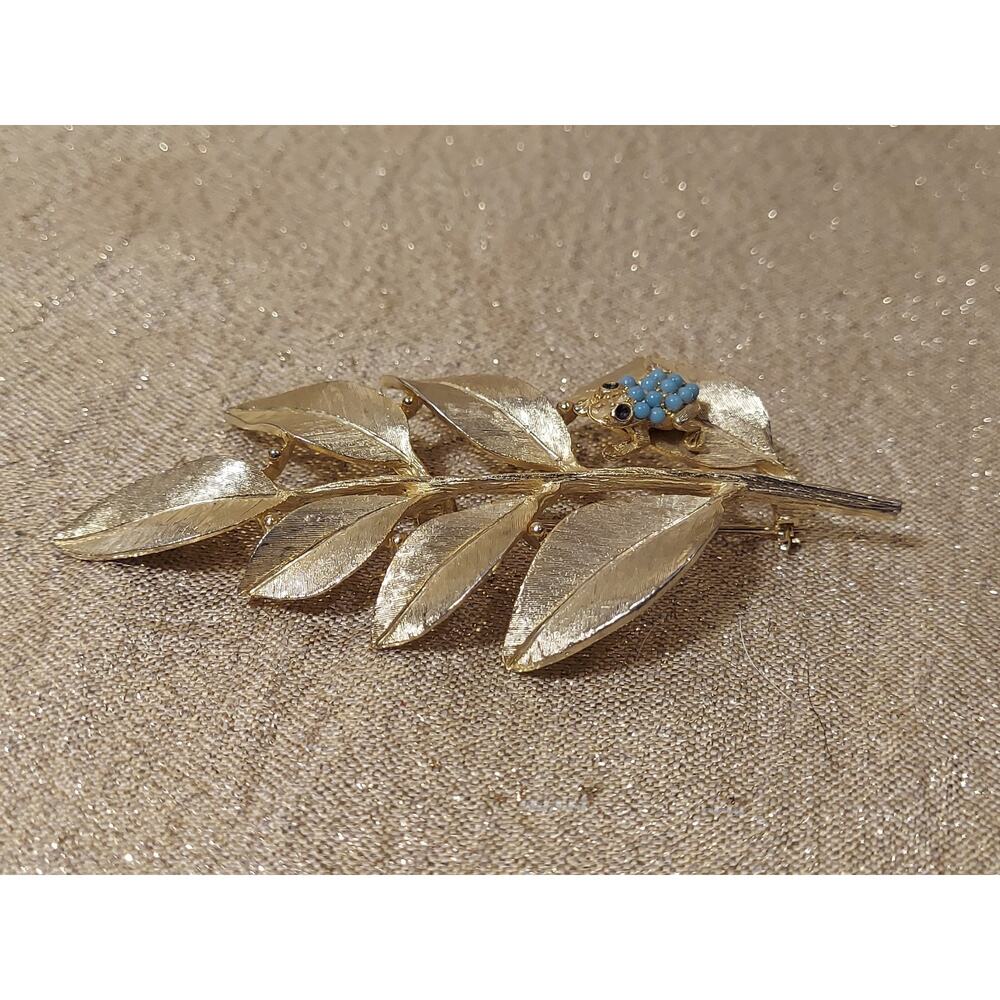 Vintage Large Brooch LEDO 1962 Golden Leaf Frog Faux Turquoise Pin READ - Picture 2 of 11